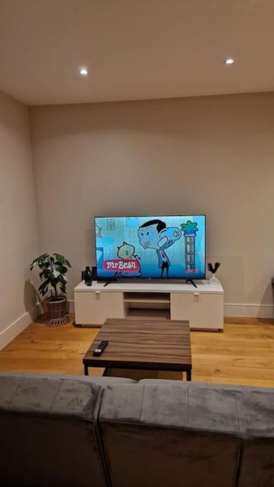 London City Apartment Ealing Ngoại thất bức ảnh